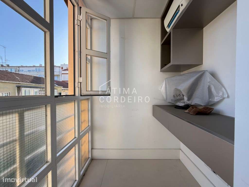 T2 com Garagem, remodelado há cerca de 4 anos - Grande imagem: 5/25