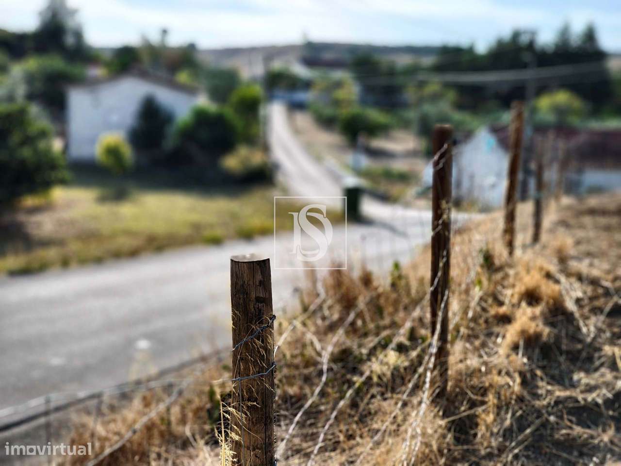 Moradia para restaurar com terreno de 1680m2 em Olaia e Paço/Santarém - Grande imagem: 5/11