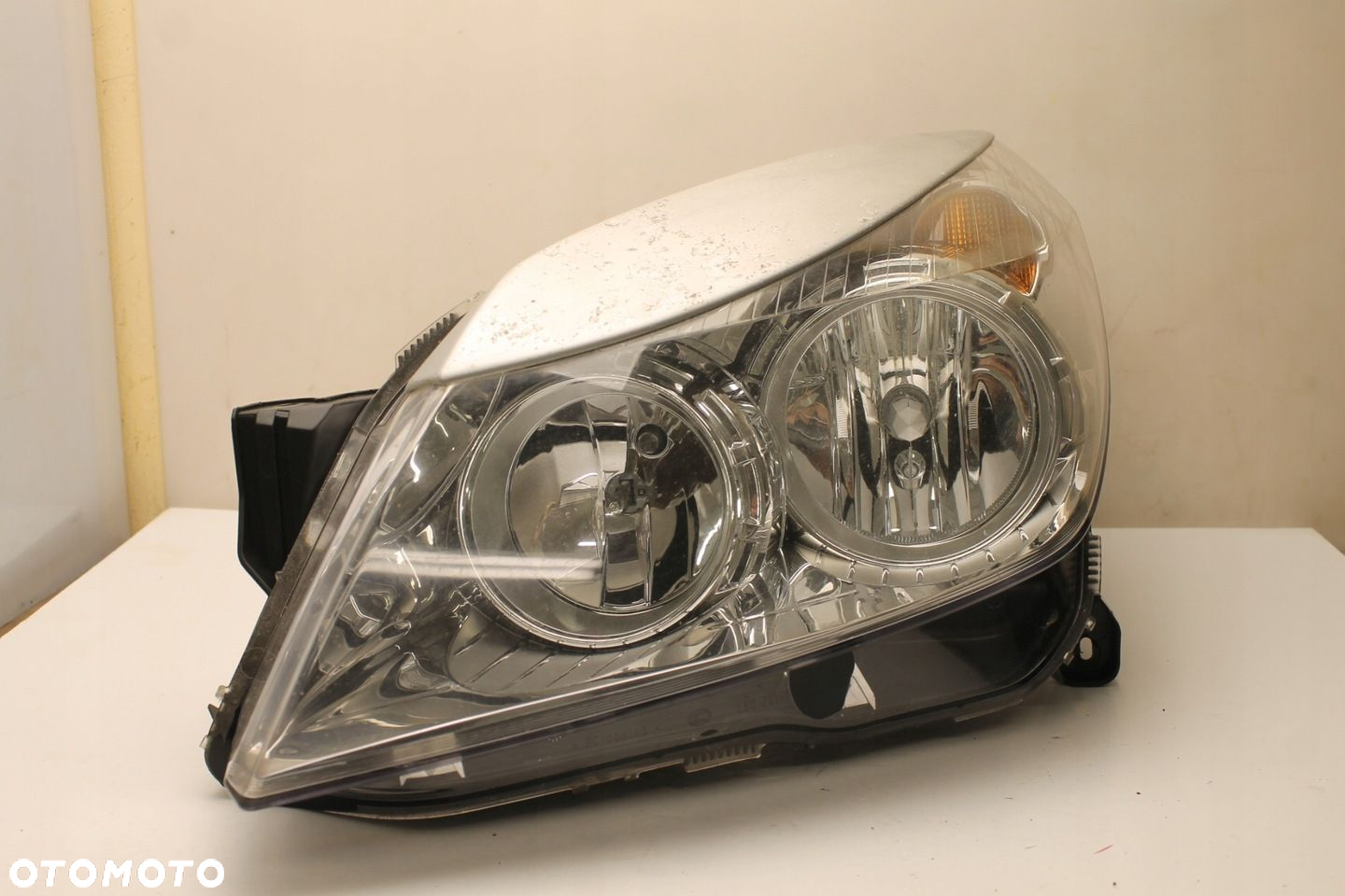 OPEL ASTRA H 2004R- LAMPA LEWA PRZEDNIA LEWY PRZÓD - 2