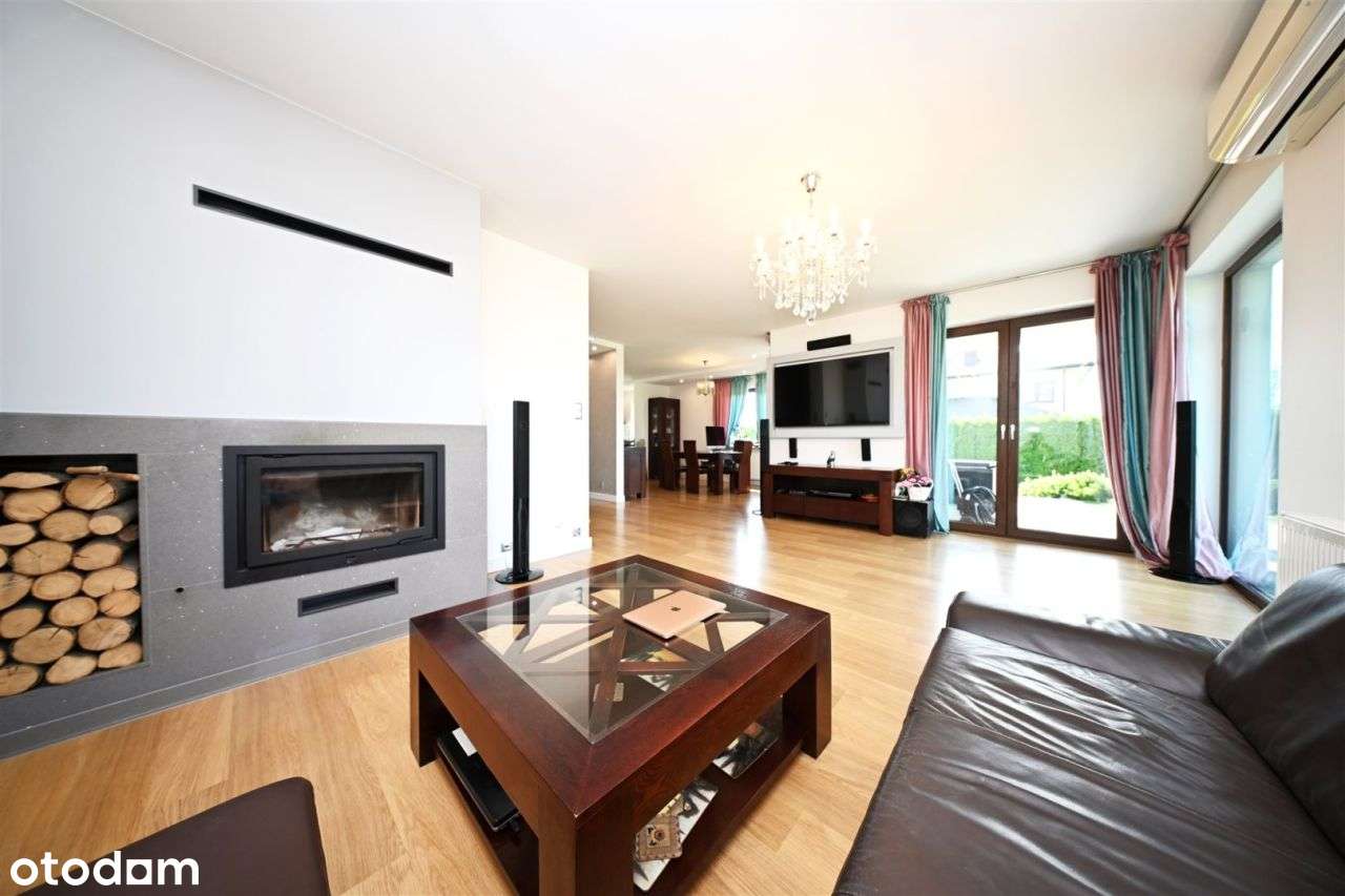 Niesamwita Rezydencja jedynie 7 minut od Centrum !-0