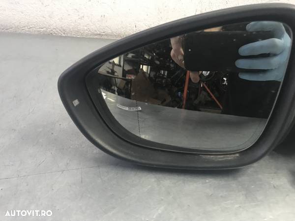 Sticla oglinda stanga heliomata VW Passat B7 , 2.0TDI , Variant Manual - 1
