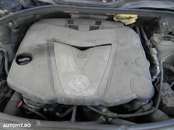Dezmembrari  Mercedes-Benz ML / M-CLASS (W164)  2005  > 0000 ML 300 C - 10