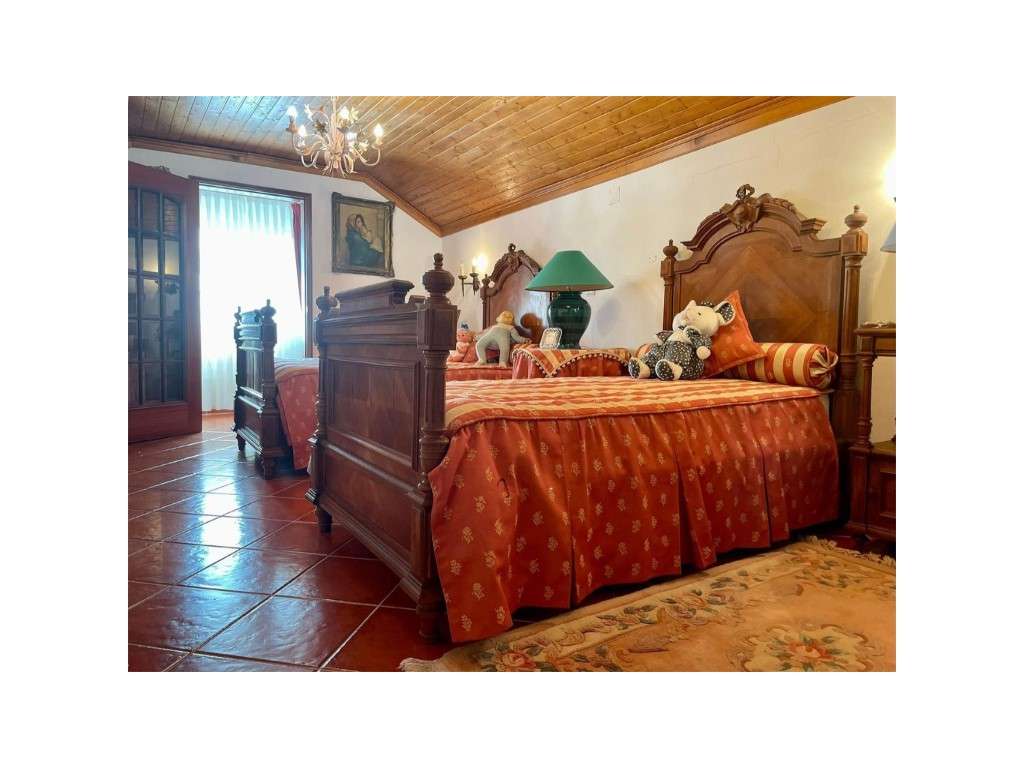 Espetacular moradia com 6 quartos na Ponte das 3 Entradas-14