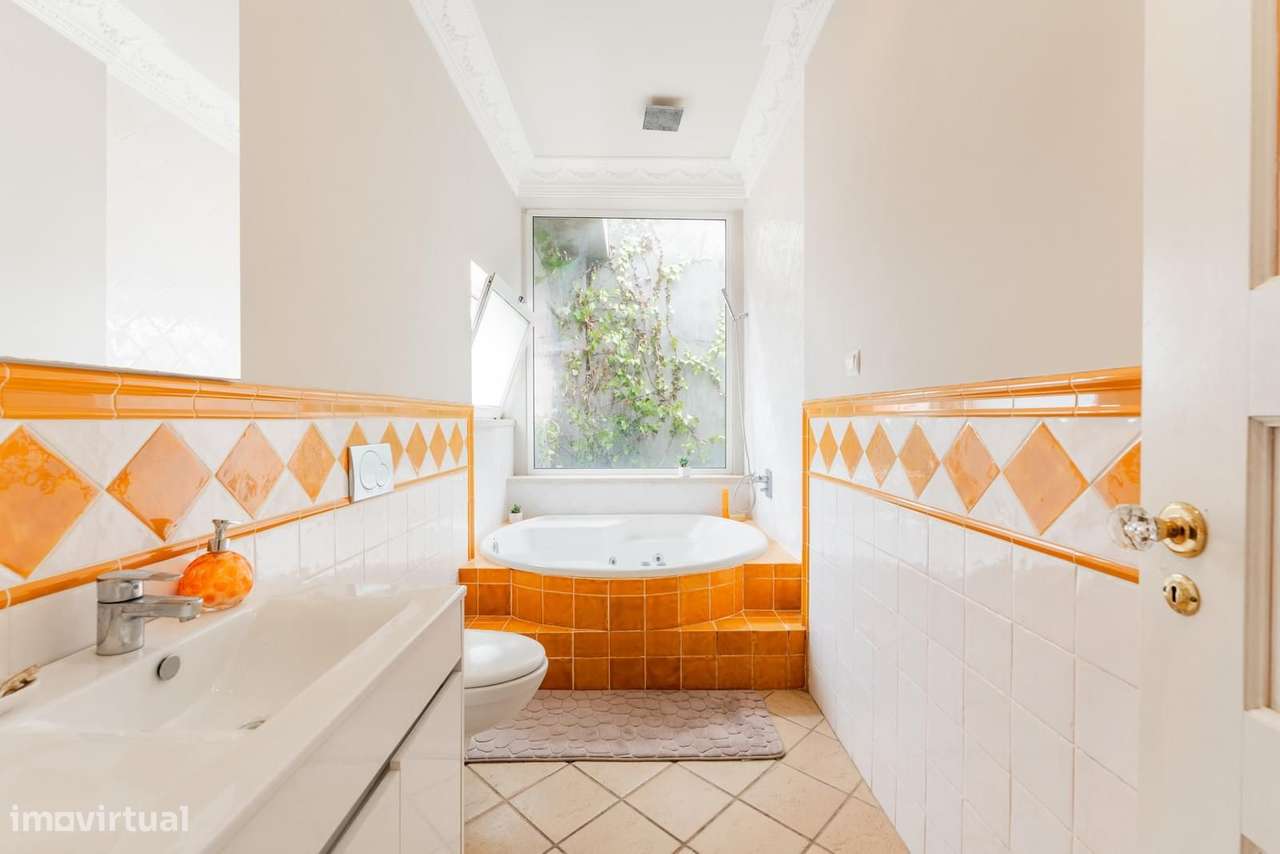 Moradia T4 + 1 com piscina, Pena, Lisboa-24