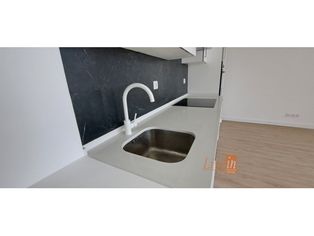 Apartamento T1+1 na Amadora