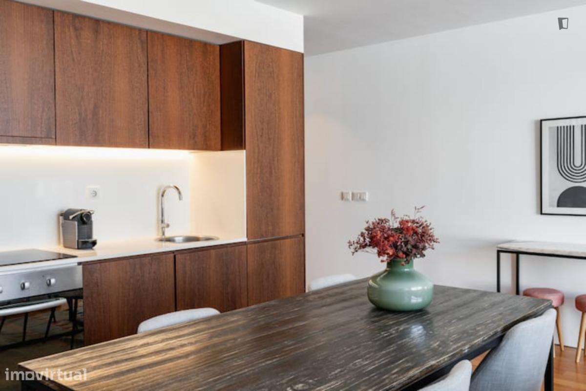 Apartamento com 2 quartos - localizado em Lordelo do Ouro Porto - Grande imagem: 4/48