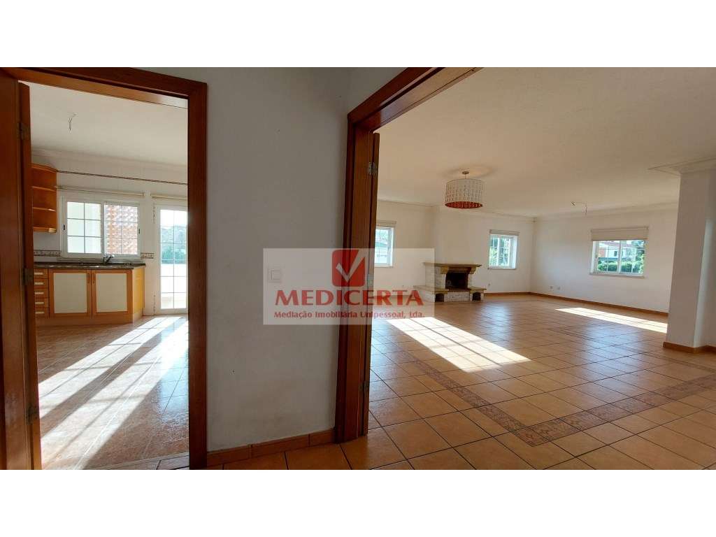 Beloura -T3 - condomínio com piscina-8