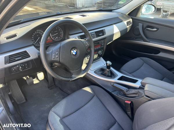 BMW Seria 3 - 12