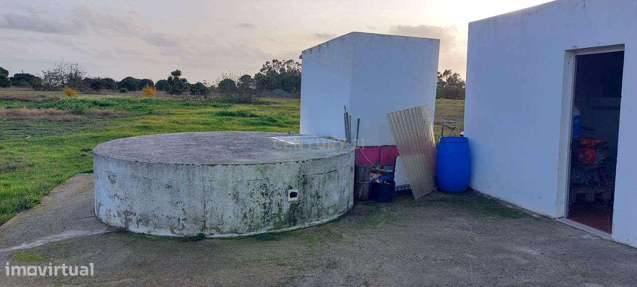 Quinta com Moradia para vender na Herdade de Almada em Foros de Almada-35