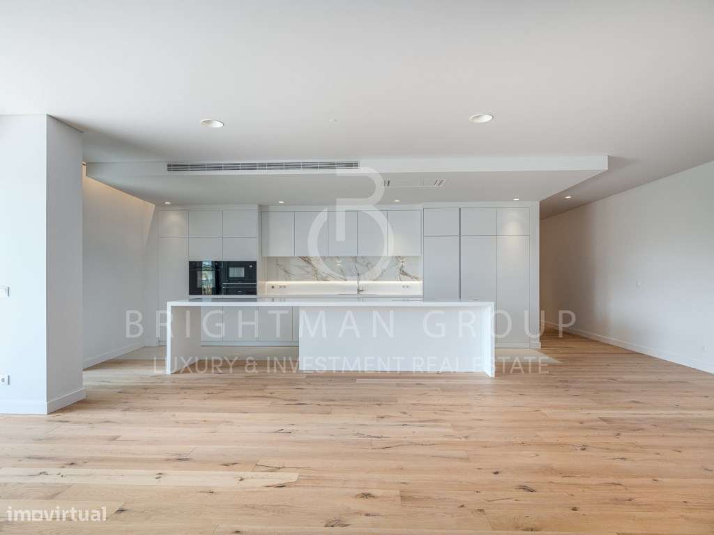 Apartamento T4 com jardim privativa, em Carcavelos-18