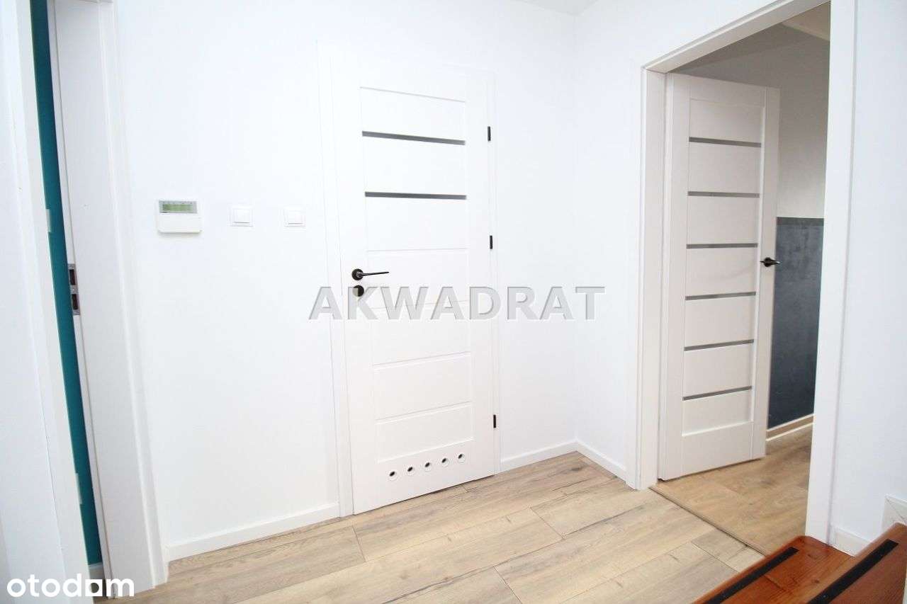 Dom w zabudowie szeregowej Piaskowa Góra-8