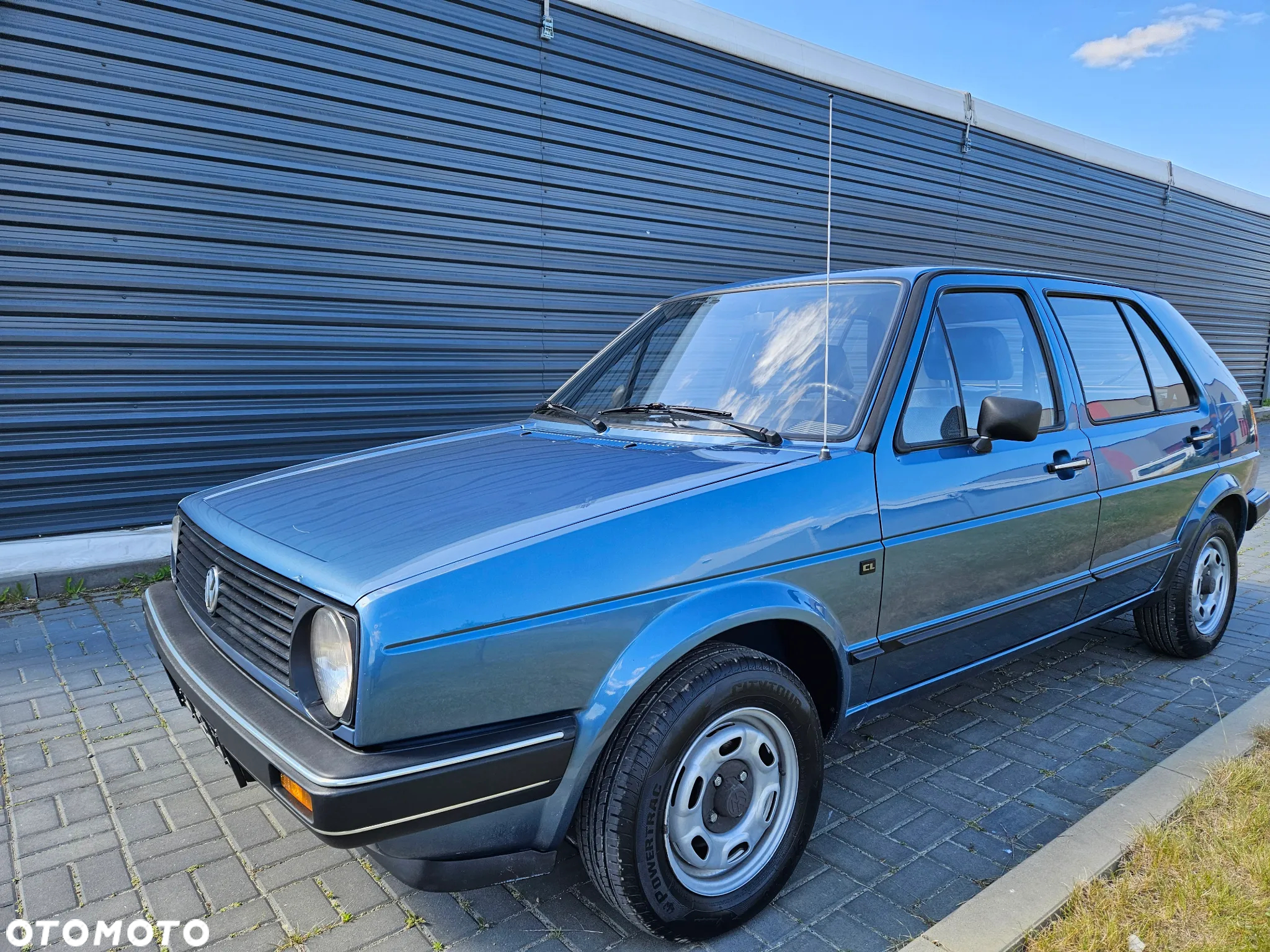 Volkswagen Golf - 26