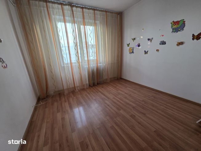 Apartament 3 camere de vanzare Lujerului Intersectie (Bloc 1986)-12