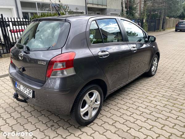 Toyota Yaris 1.4 D-4D Active - 7