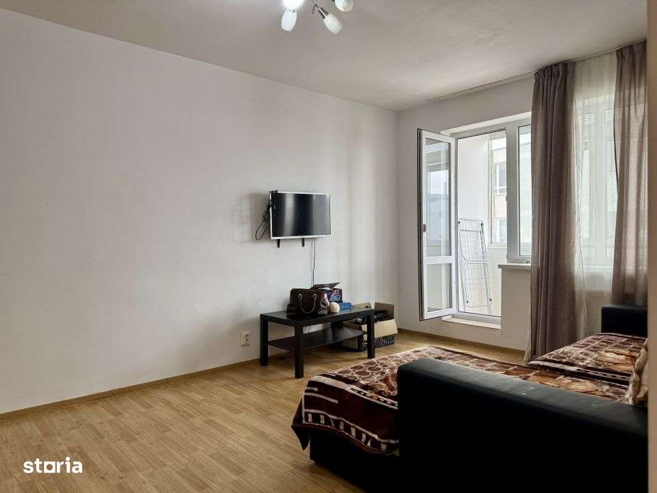 Garsoniera luminoasa | Geam la baie | Metrou  Nicolae Grigorescu - Imagine principală: 4/9