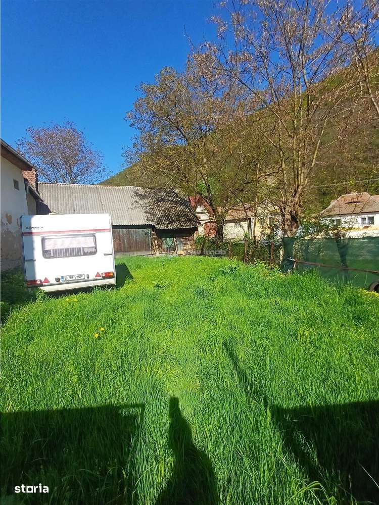 Teren intravilan cu toate utilitatile in sat de munte - Imagine principală: 4/7