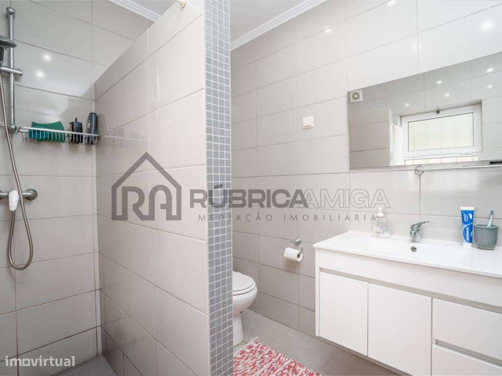 Moradia térrea de 3 quartos e piscina-26