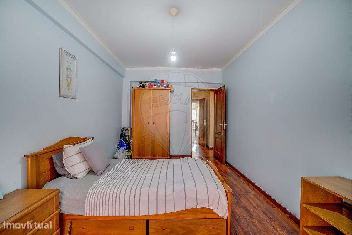 Apartamento T3 em Quinta do Conde-8