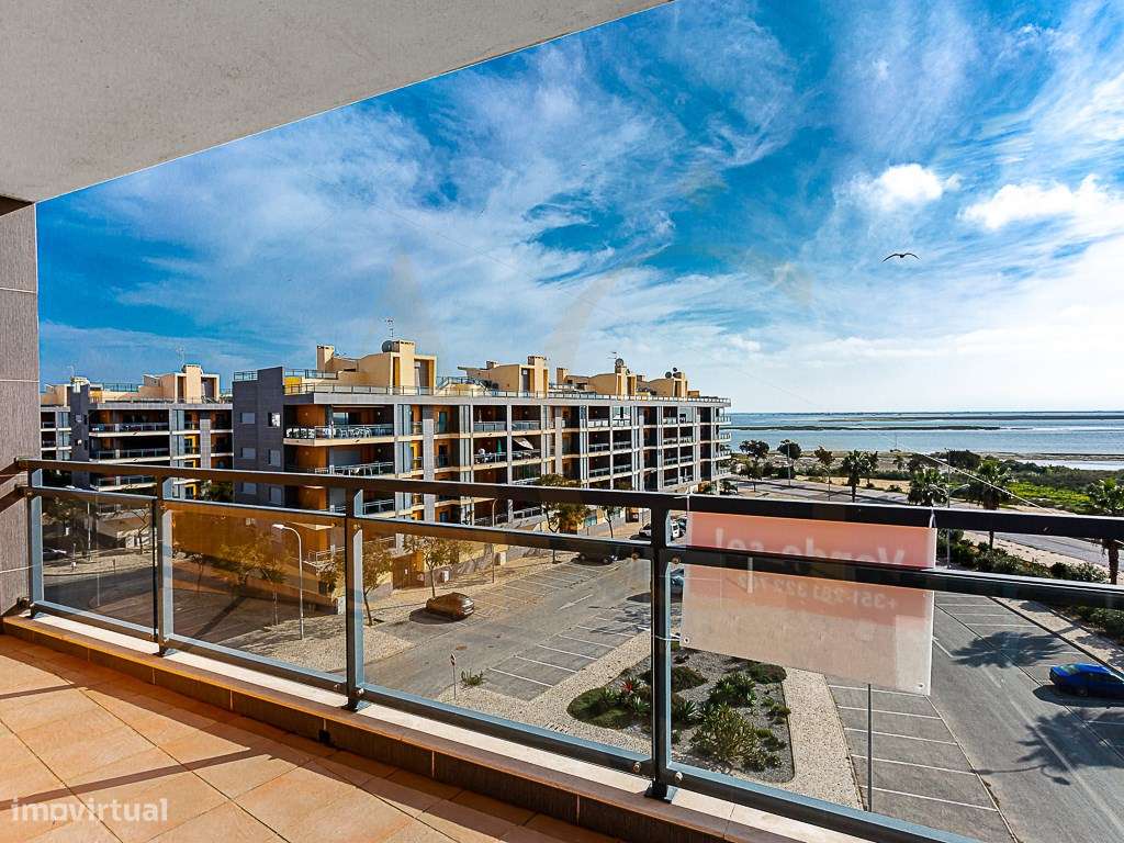 Apartamento T3 em Olhão com vistas incríveis e piscina comum-19