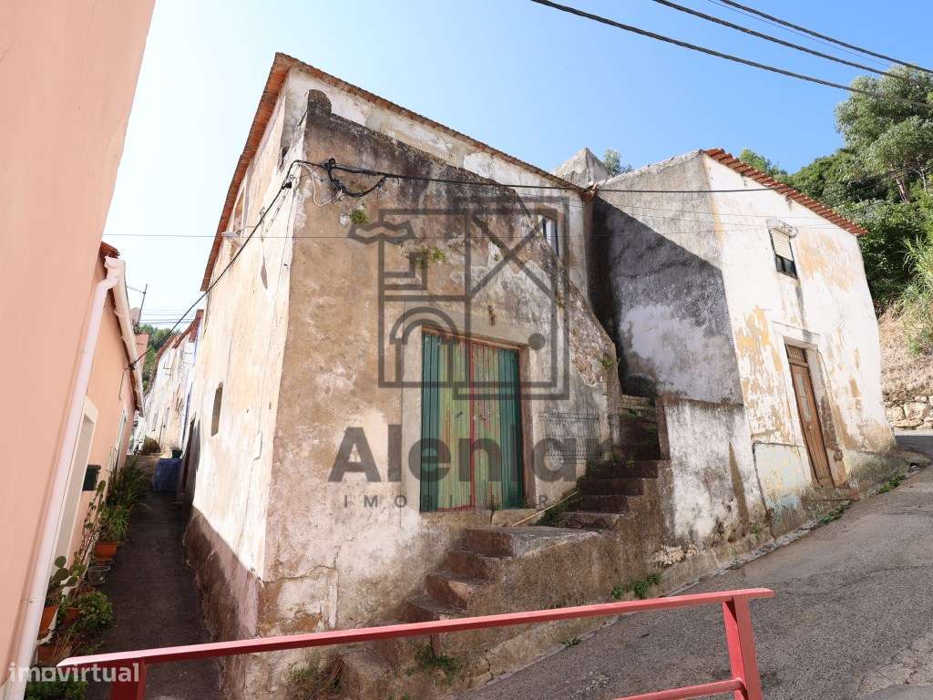 Moradia para Remodelar - Alenquer-10