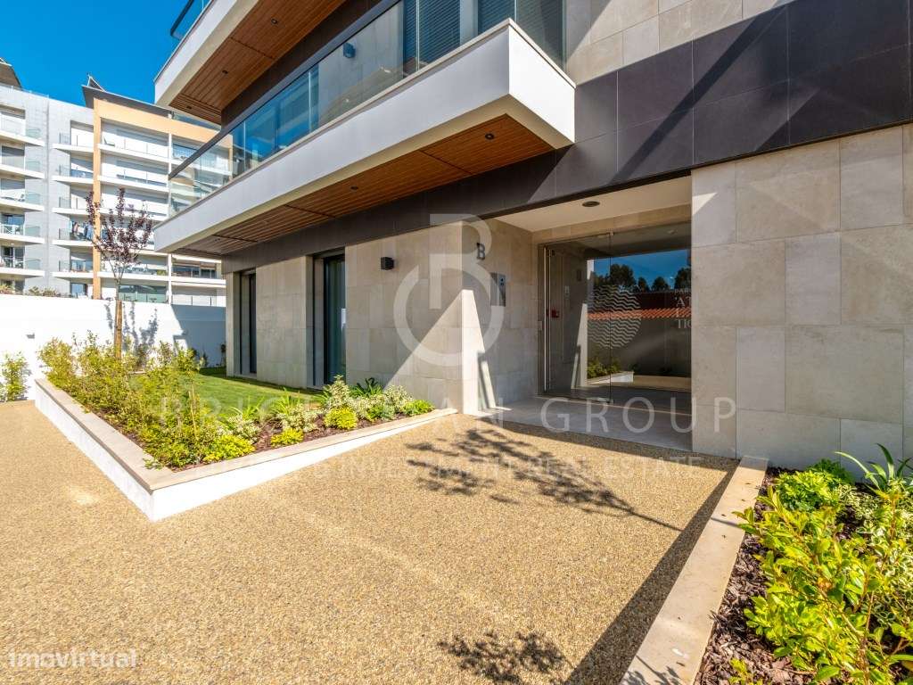 Apartamento T4 com jardim privativa, em Carcavelos-7