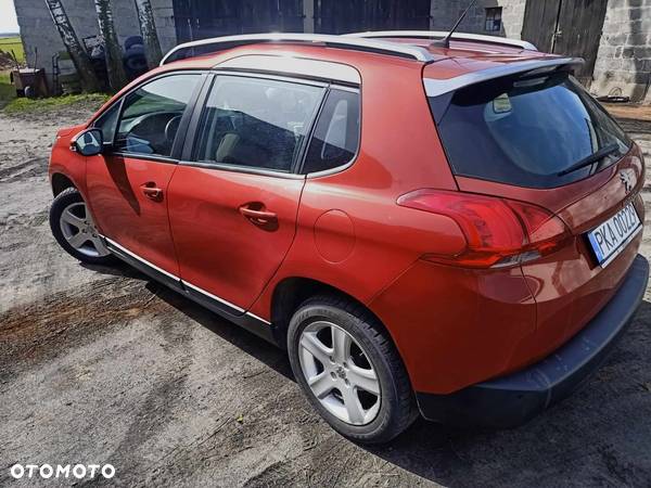 Peugeot 2008 1.2 Pure Tech Style - 4