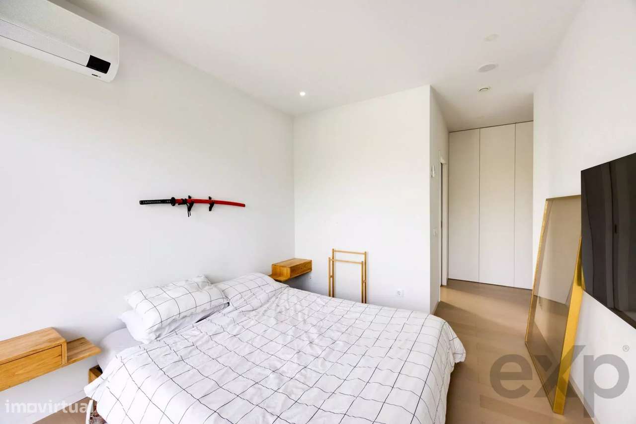 Moradia T4 com Piscina Aquecida de 17,5m e Apartamento Independente em-28