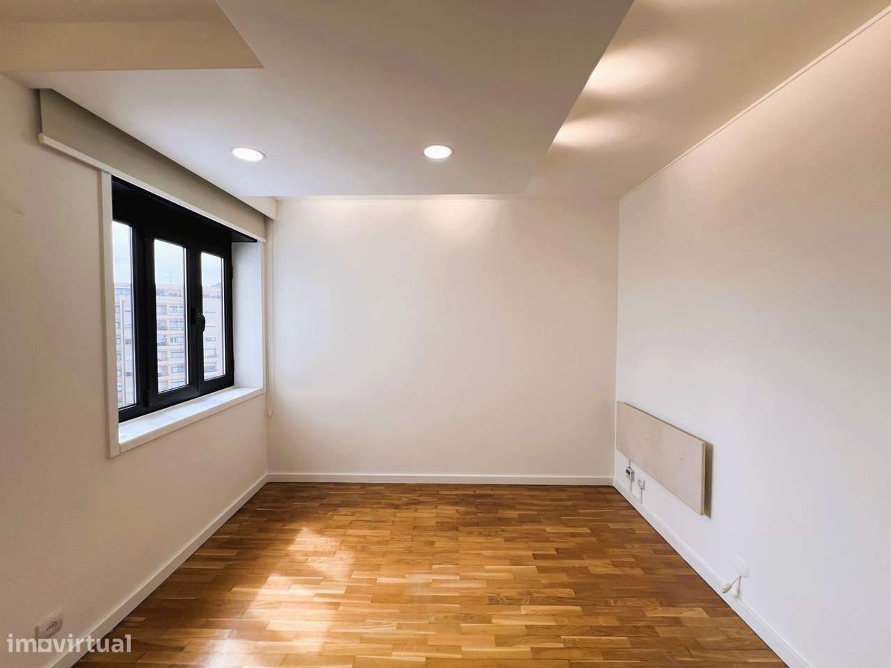 Apartamento T3 (vista panorâmica e garagem fechada 2 carros)-10
