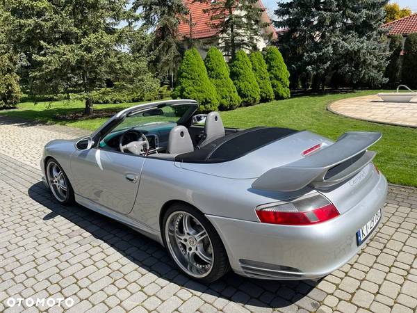 Porsche 911 Carrera Cabrio - 1