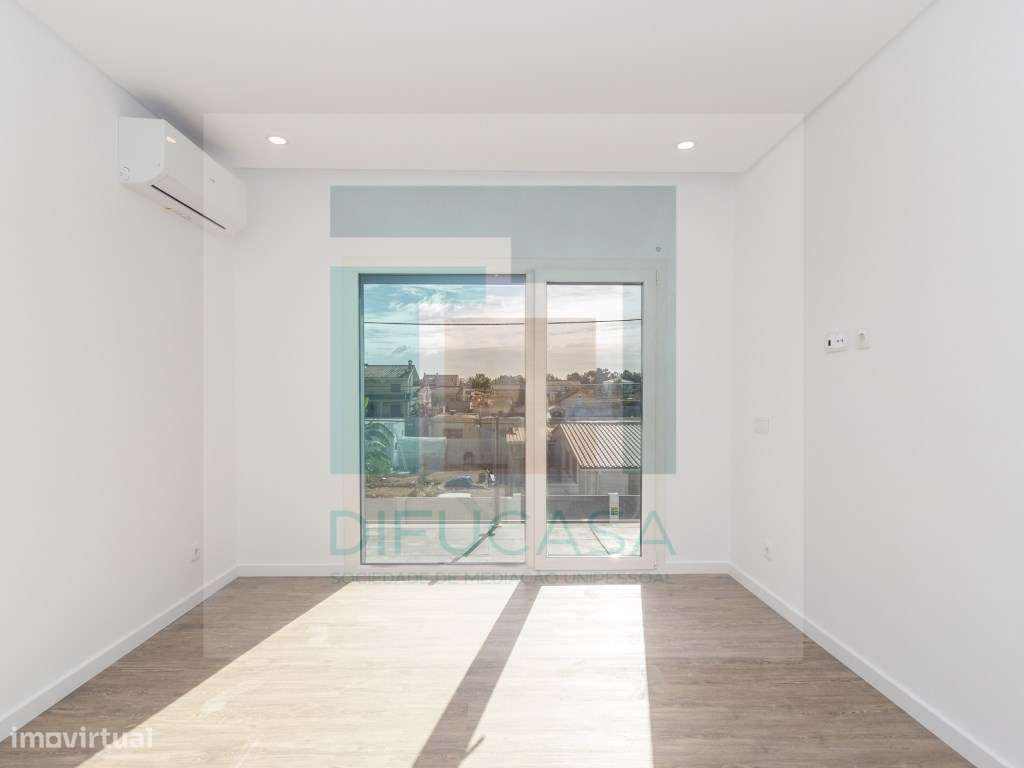 Moradia Geminada T3 + escritorio-30