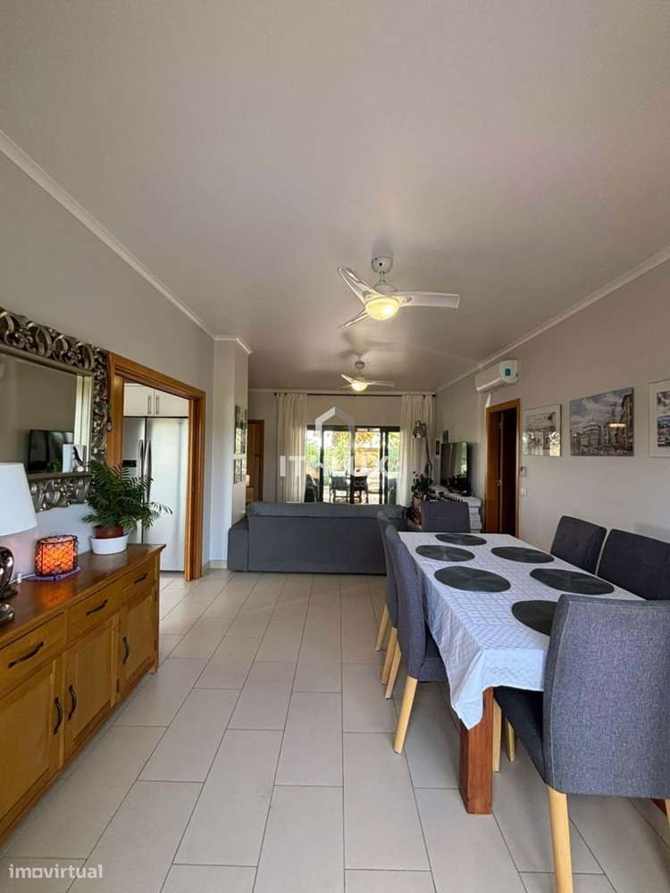 Propriedade Excepcional de 3 Quartos com Apartamento Separado no Cênic - Grande imagem: 4/24