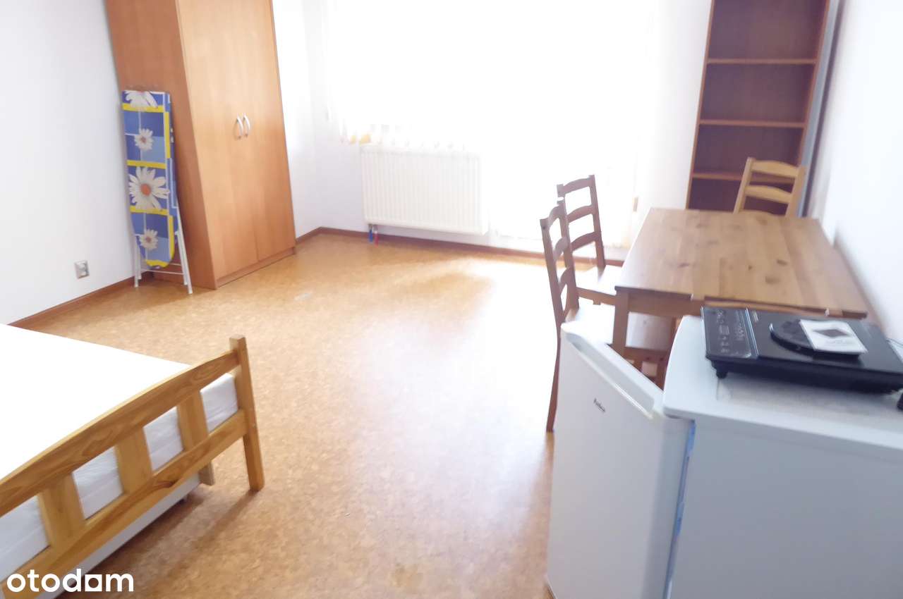 Do wynajęcia 18m bezczynszowe 1.300zł  Człuchowska