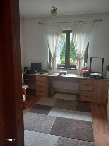 Casa pe un singur nivel,, 250 mp,teren 1260 mp in Sangiorgiu-11
