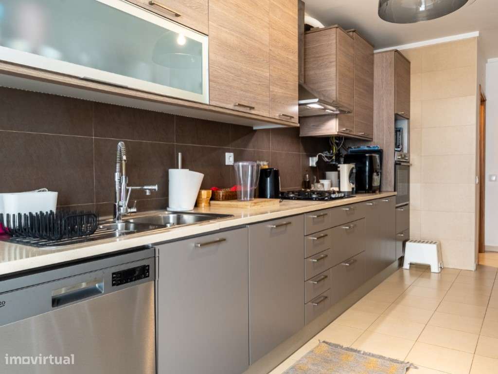 Apartamento T3 no Centro Histórico de Alcobaça-15