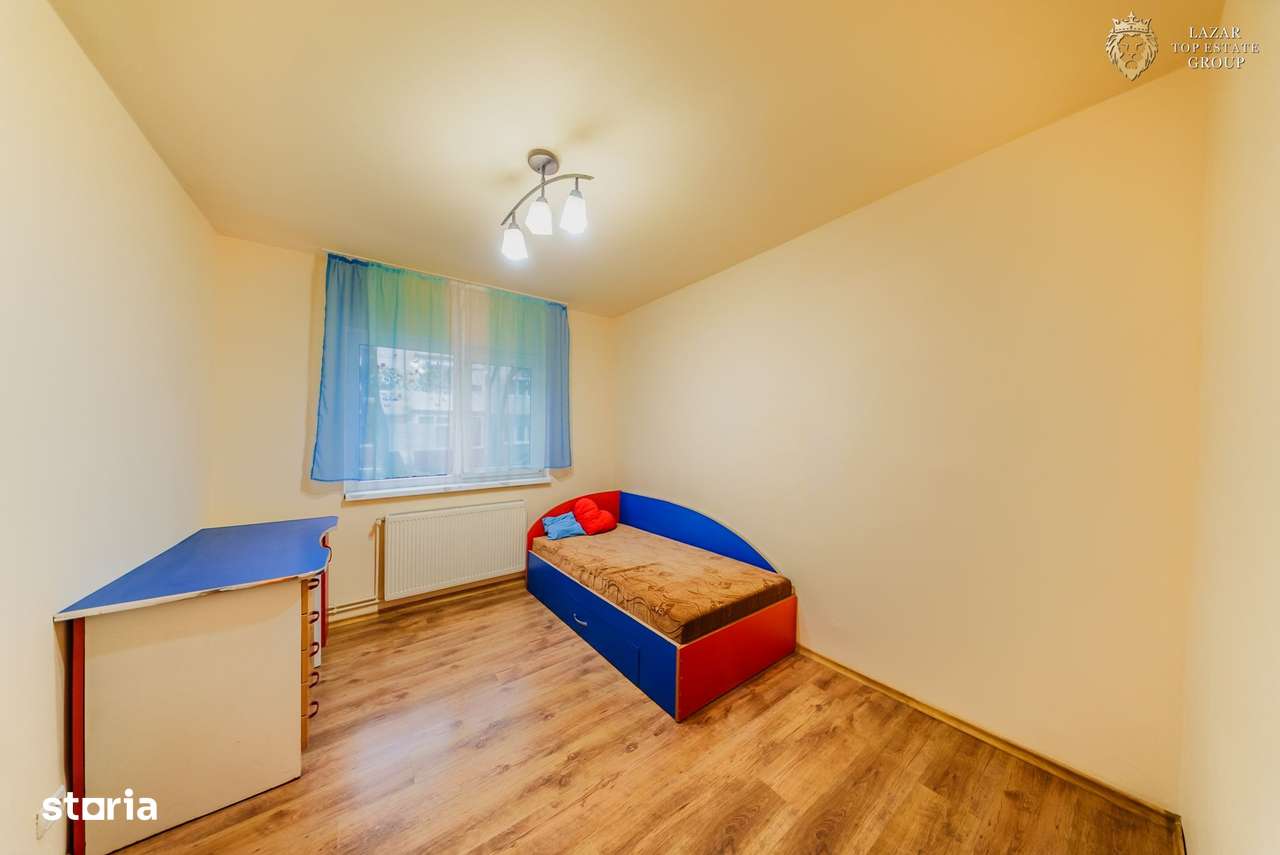 Apartament 4 camere de vanzare Micalaca - Imagine principală: 5/20
