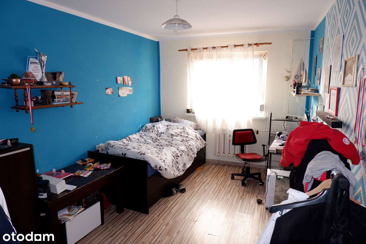 Trzypokojowe mieszkanie w bloku !!-12