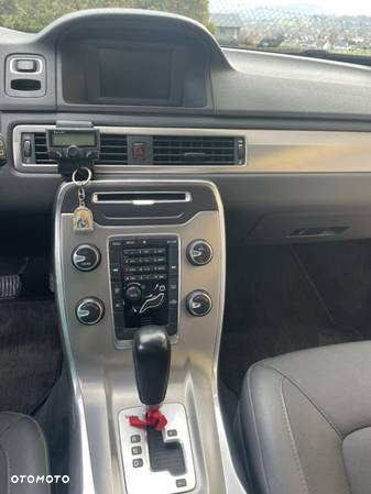 Volvo V70 D3 Geartronic Kinetic - 22