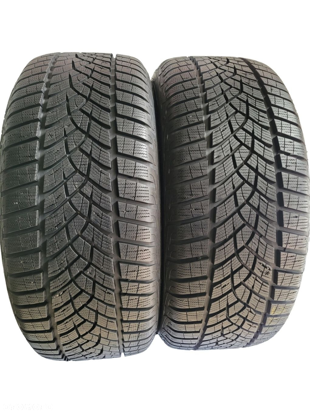 2x Goodyear UltraGrip Performance G1 235/50 R18 101V 8.5mm - 2