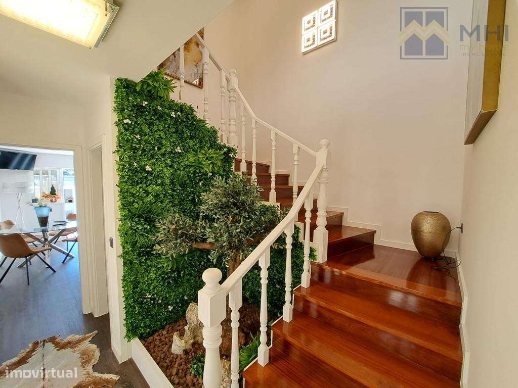 Propriedade com duas casas T2 na Madalena com piscina e a 700 m da ...-12