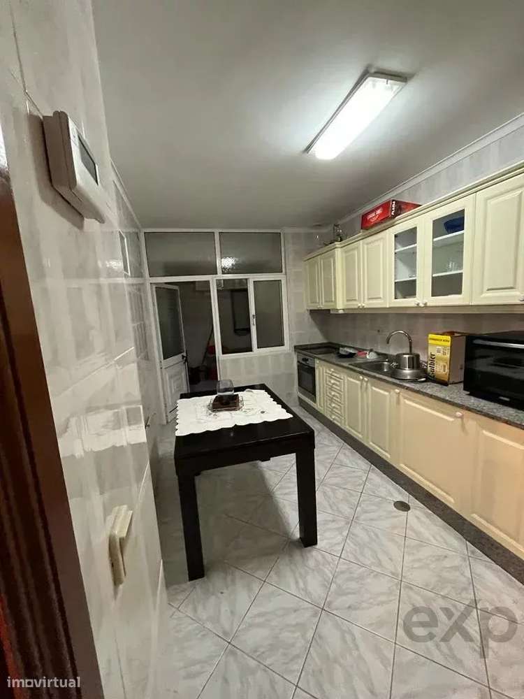 T3 Espaçoso com Sótão em São Mamede de Recezinhos - Grande imagem: 5/14