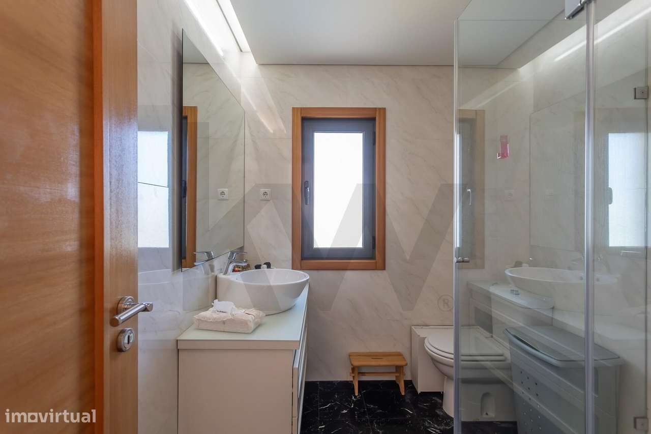 T3 com duas suites e dois lugares de garagem (Box) | Terraços do Marqu-31