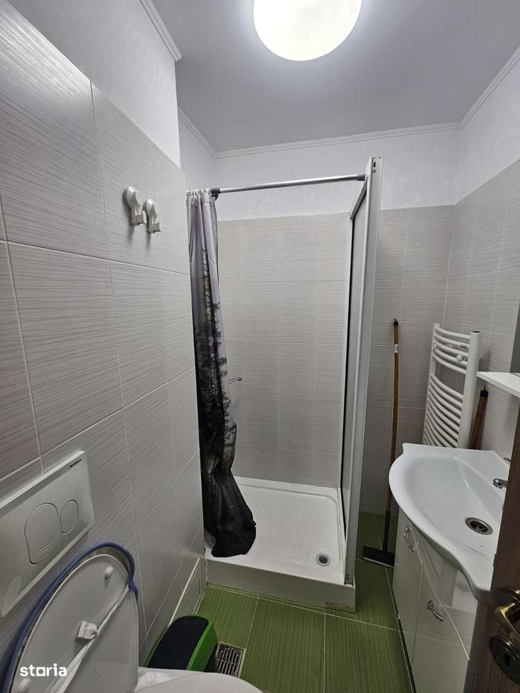 Garsonieră de închiriat în Curtea de Argeș. - Imagine principală: 5/10