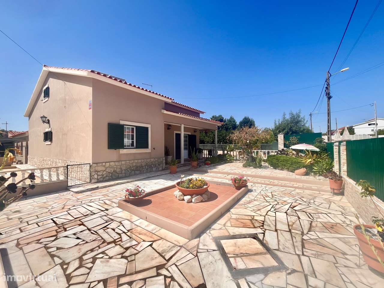 Moradia T2+1 com piscina em Salvaterra De Magos.-46