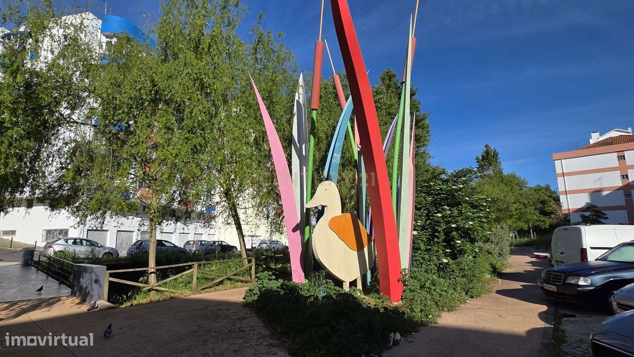 T2 Totalmente Remodelado com Terraço em Algueirão-Mem Martins-19