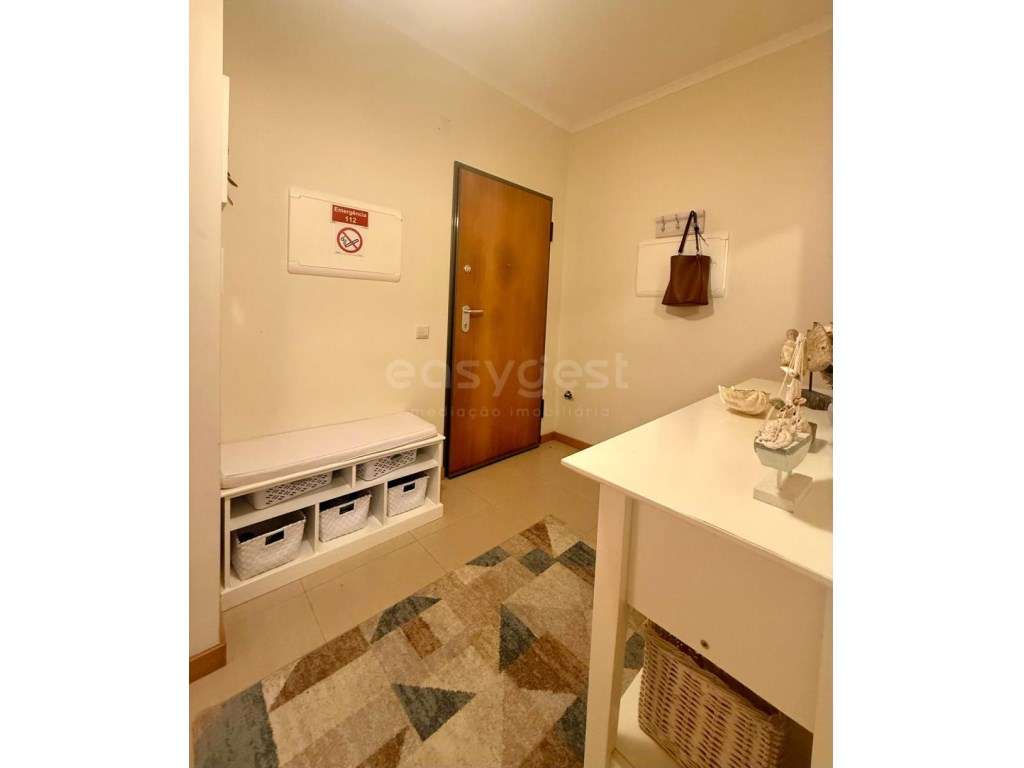 T2 totalmente mobilado a dois passos da praia - Grande imagem: 2/25