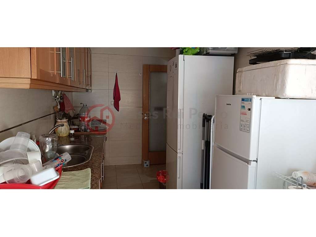 Excelente Apartamento T2 em Corroios-3