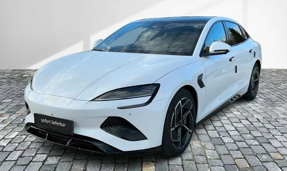 BYD Seal 82.5 kWh RWD Design 2025