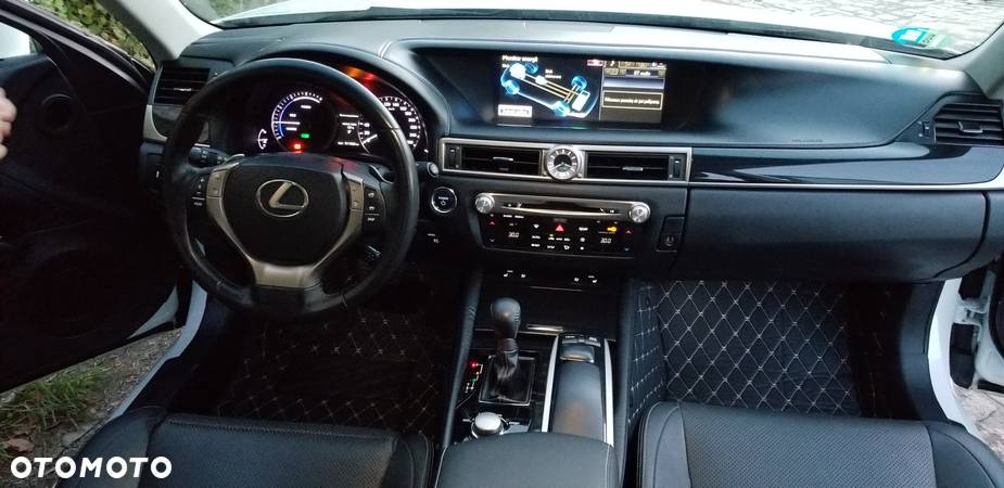 Lexus GS 300h Luxury Line - 22