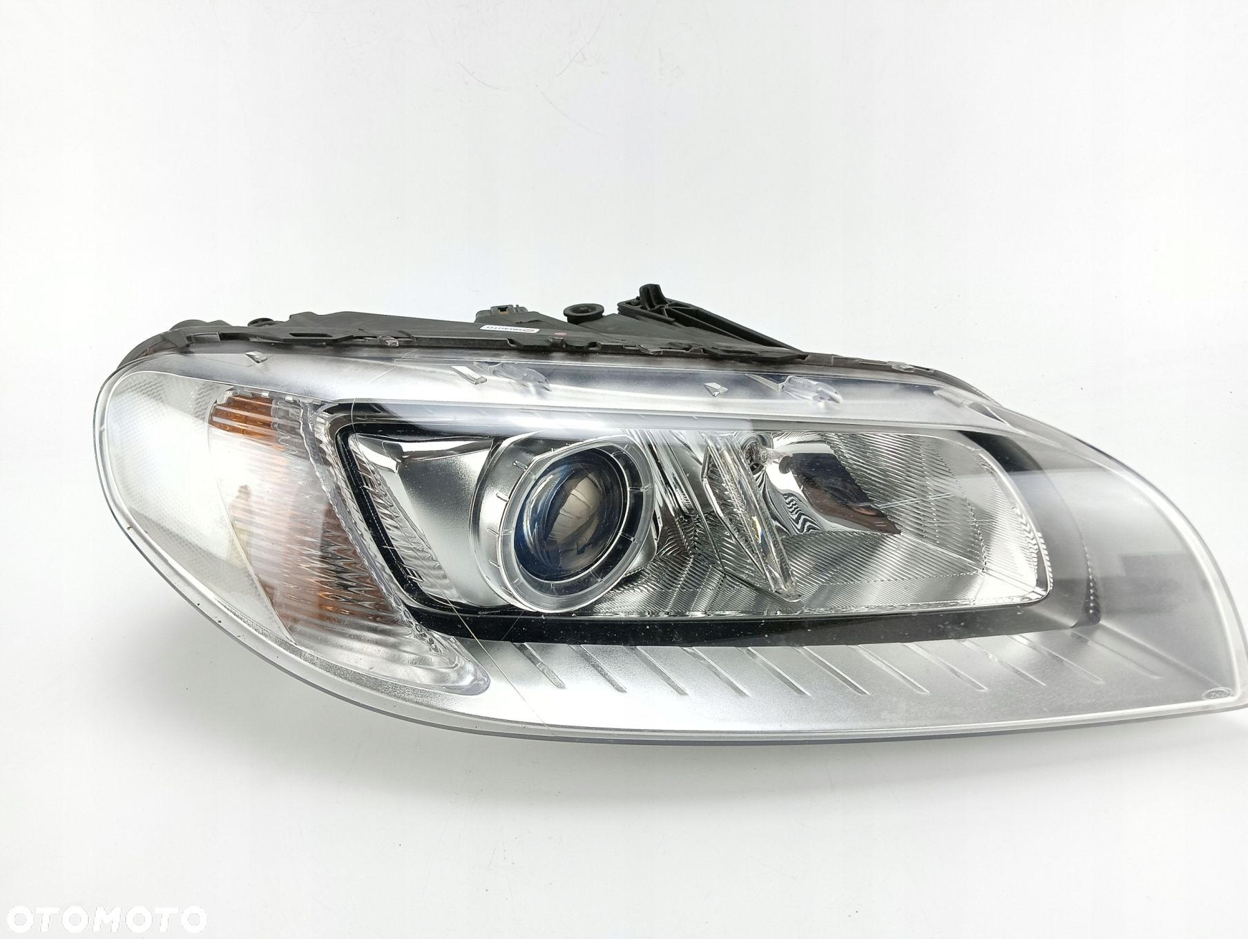 LAMPA PRAWY PRZÓD VOLVO V70 III LIFT (2013-2016) 2.0 D4 181KM 31420012 - 7