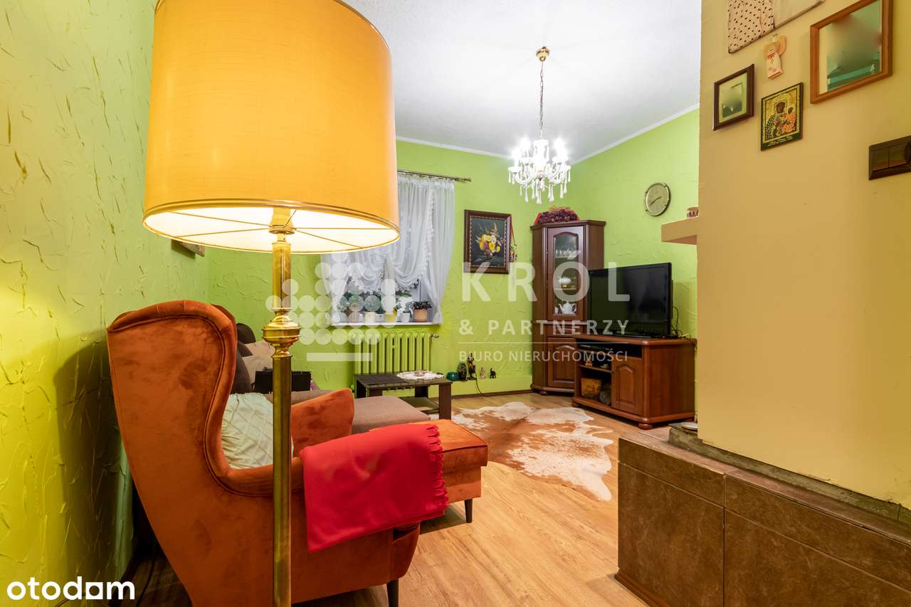 Dom w zabudowie bliźniaczej z potencjałem w Dobrej-8